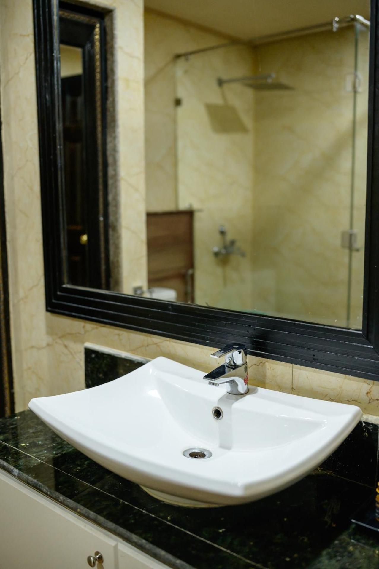 Istana Resort & Spa Deluxe Room 9