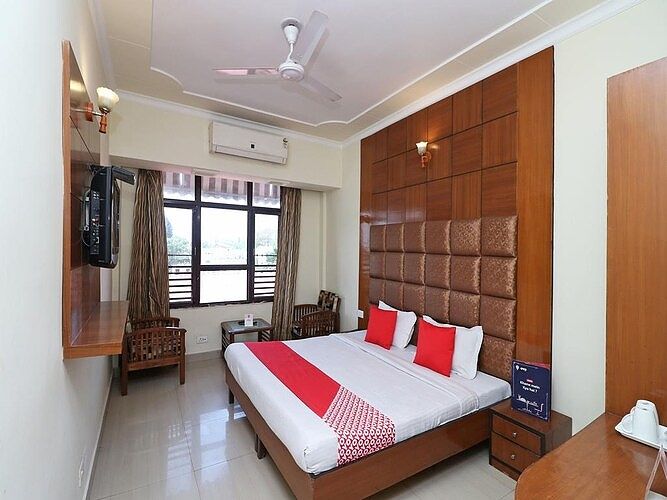 Hotel City Star Deluxe Room