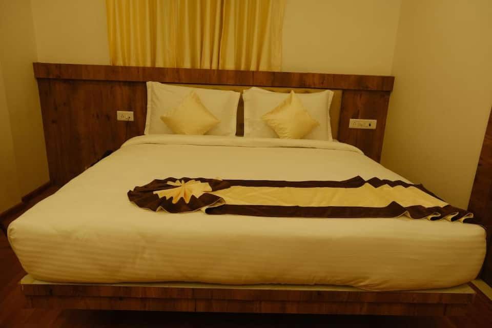 Girija Sunrise Deluxe Twin Room 2