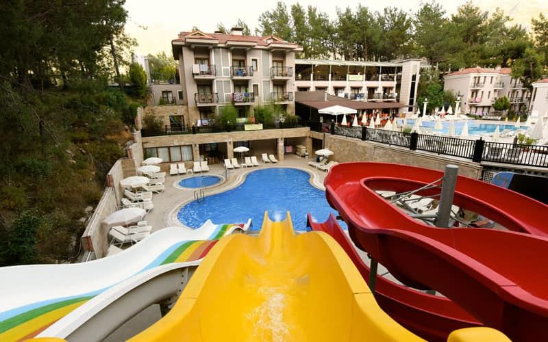 undefined Hotel Pine Valley 6