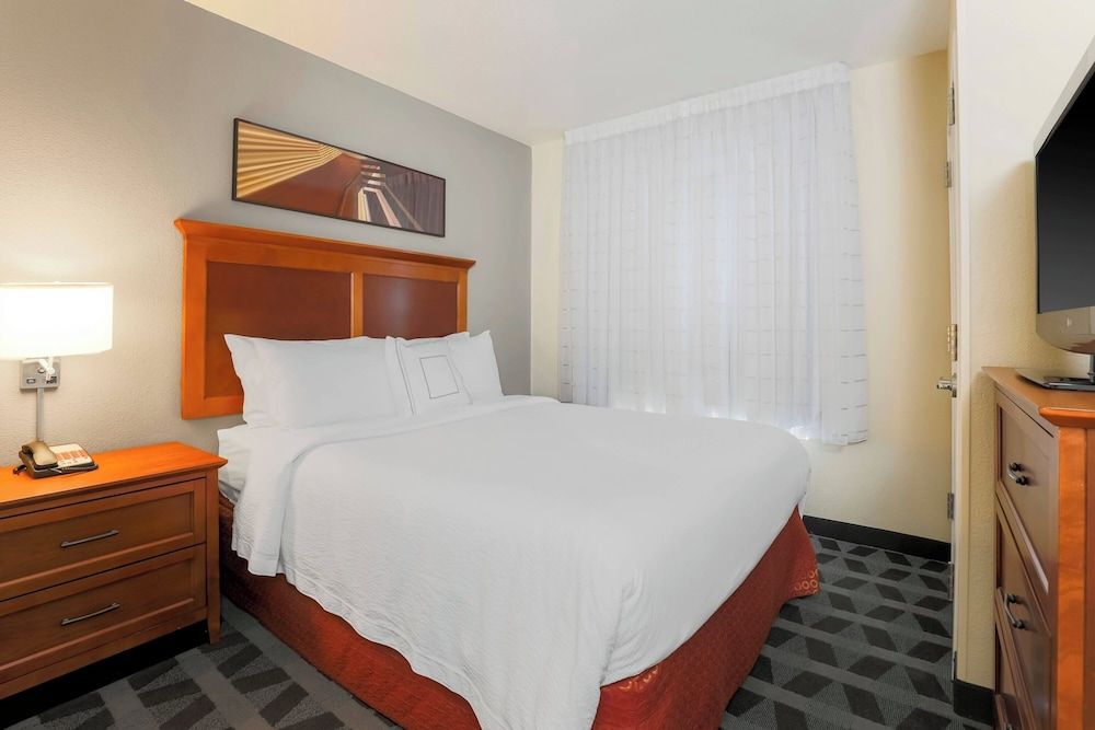 Suite, 1 Bedroom, Non Smoking (Hearing Accessible)