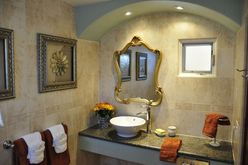 The Eagle Inn Standard Room, 1 King Bed 16