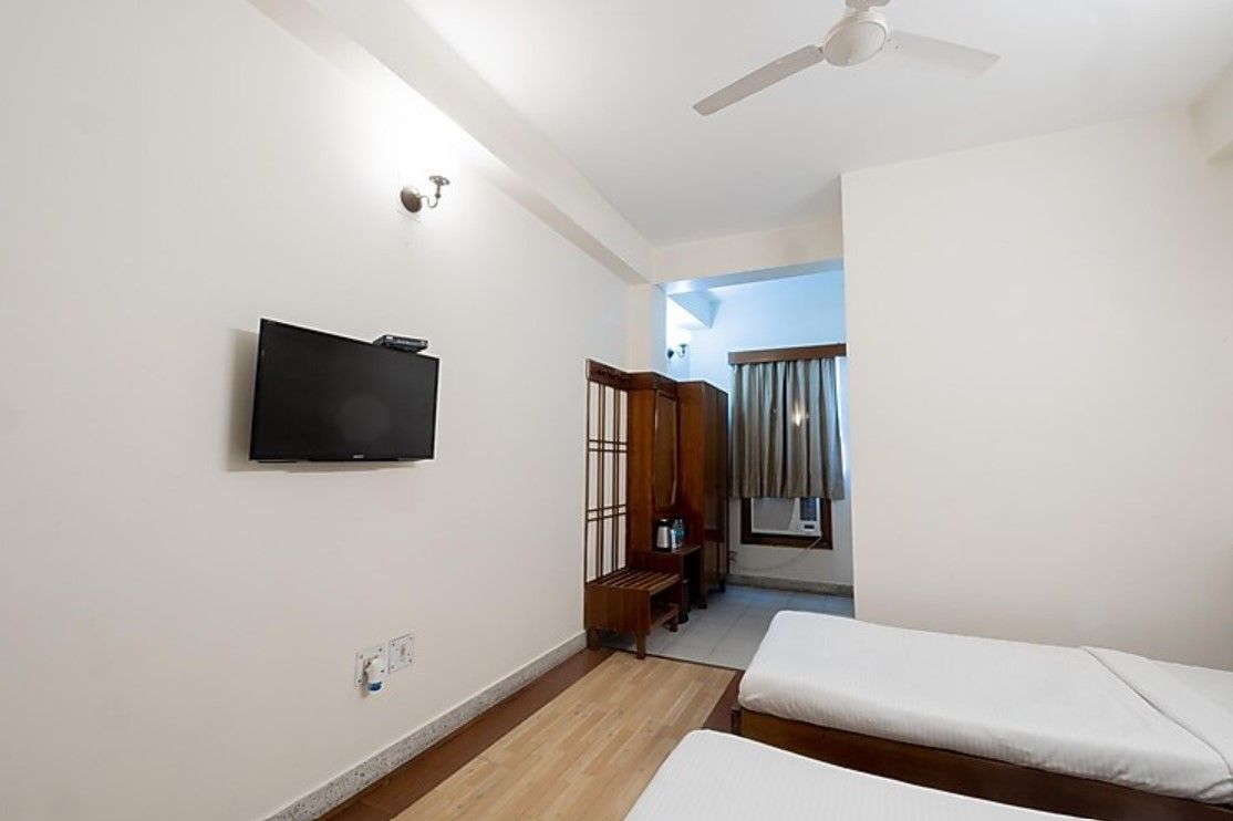 HOTEL NATRAJ Double Executive(Twin Bed) 5