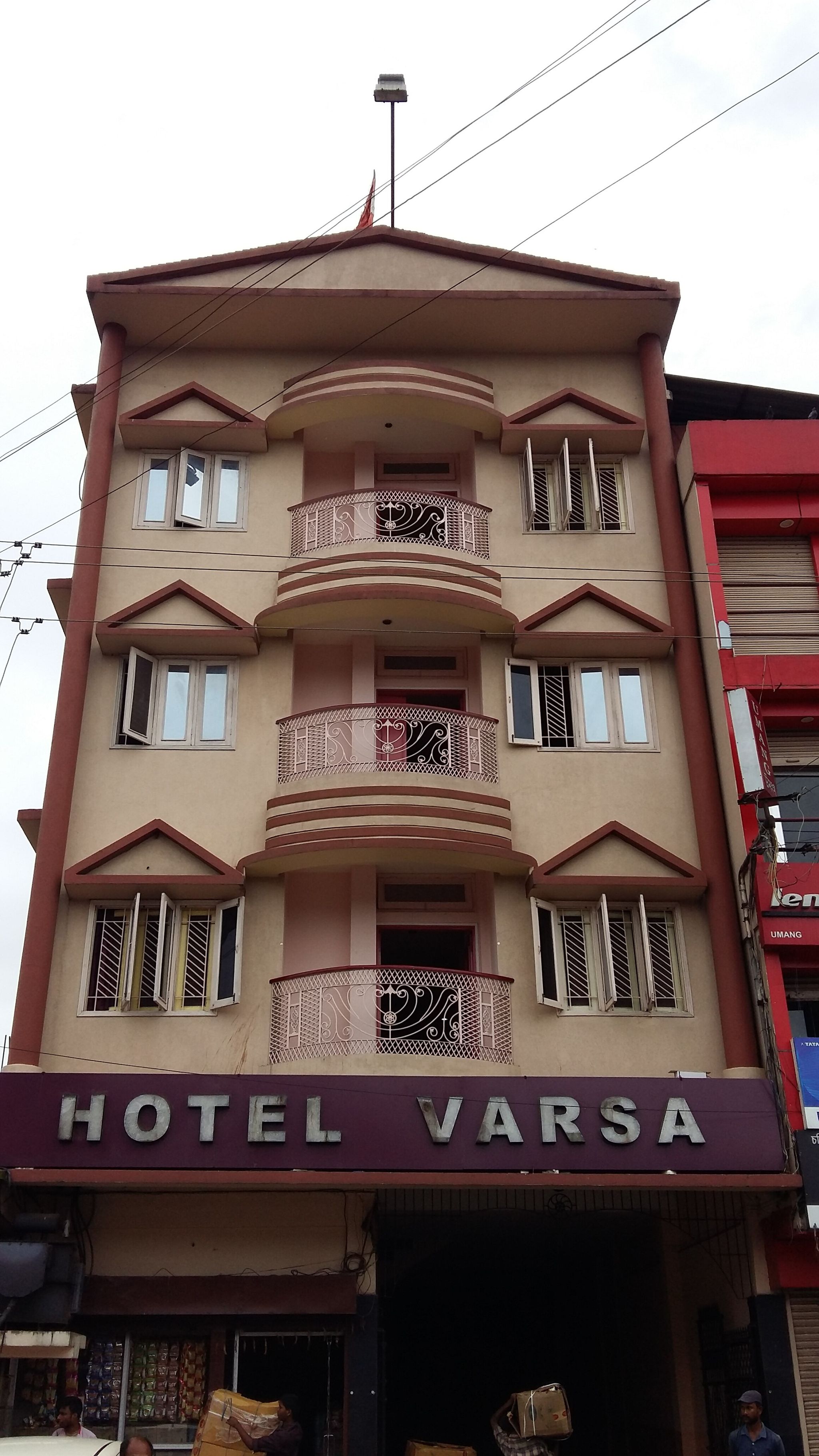 undefined Hotel Varsa