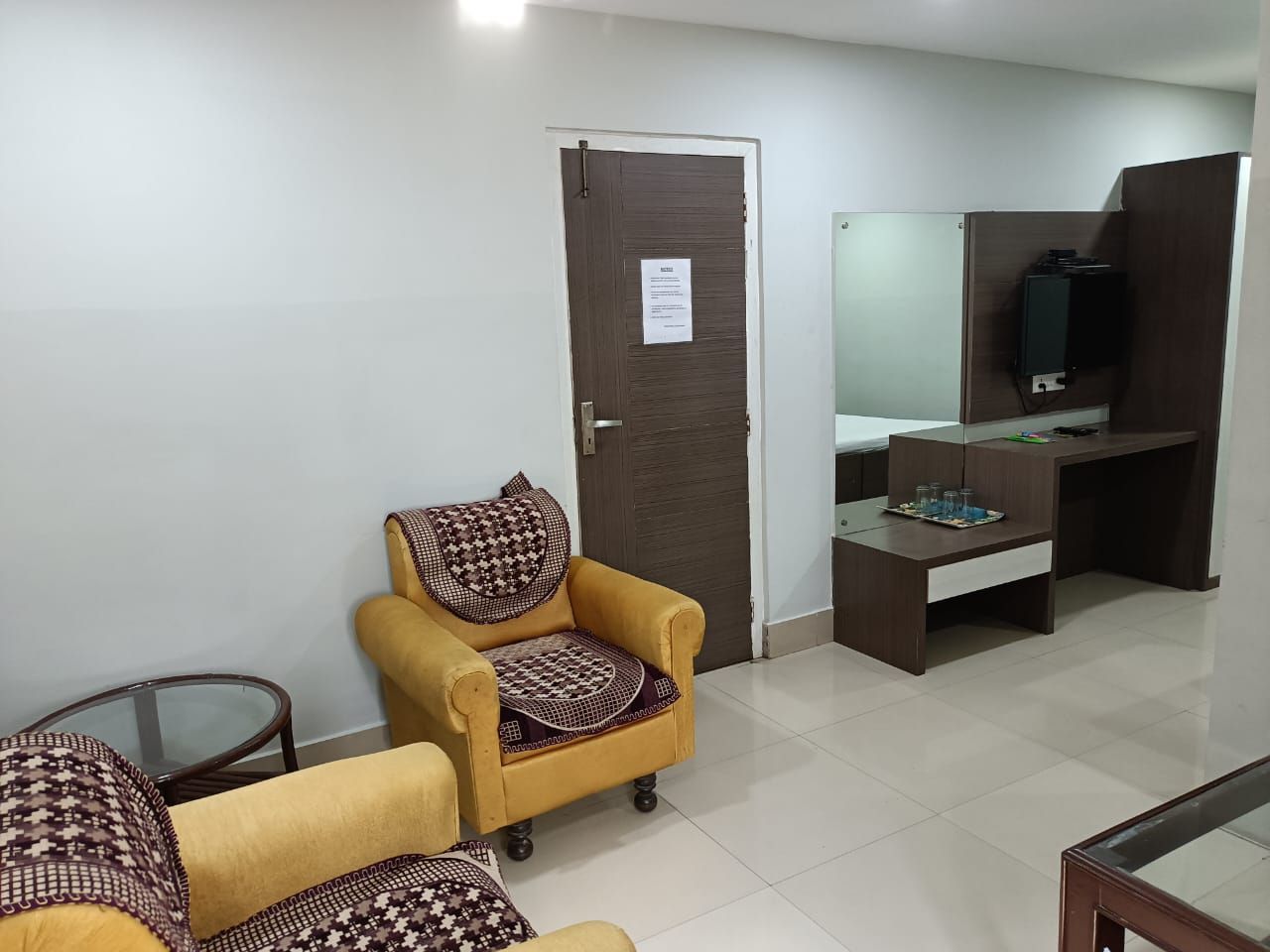 Deluxe Triple AC Room