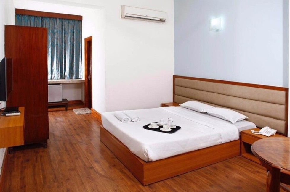 Hotel Tragopan Premium Twin Bed AC Room (Single Bed )