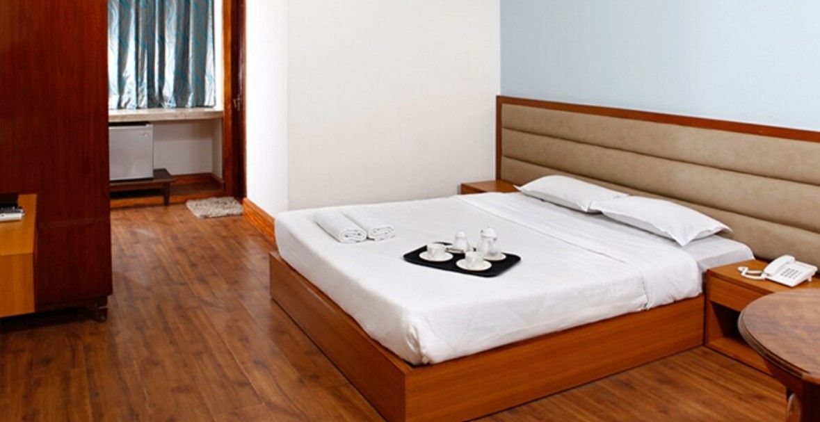 Hotel Tragopan Premium Twin Bed AC Room (Single Bed ) 2