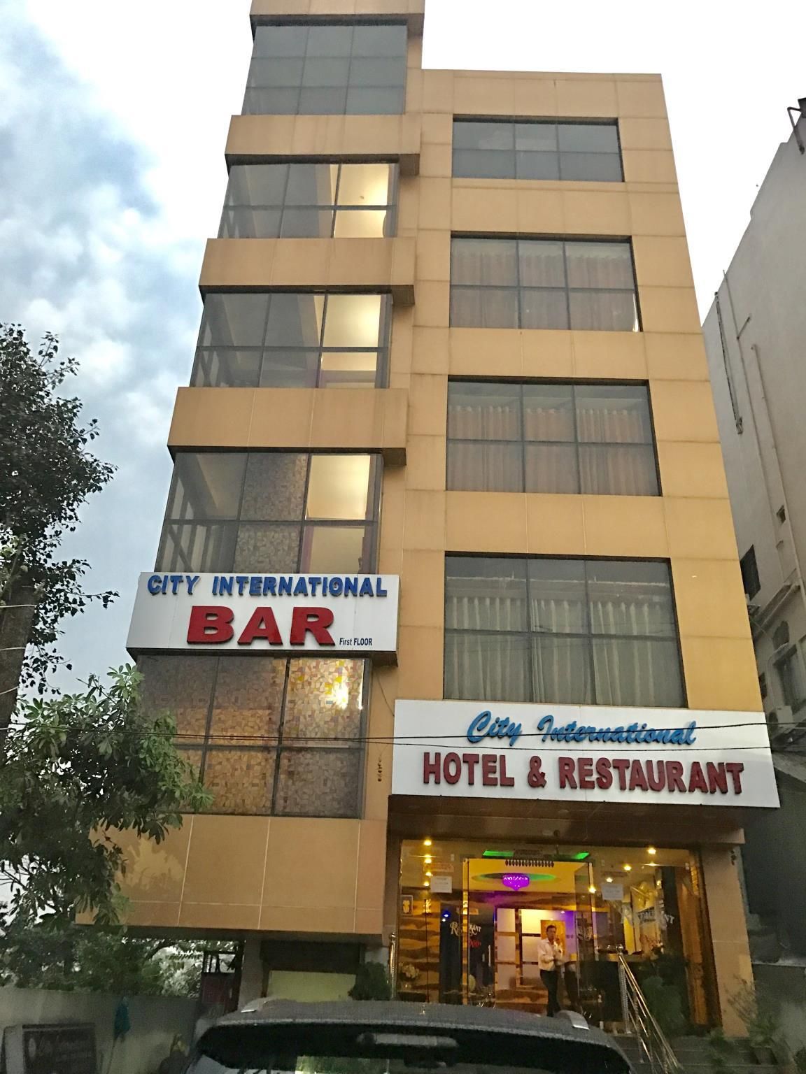 City International Hotel