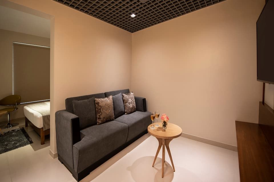 Suite With Lavish Breakfast