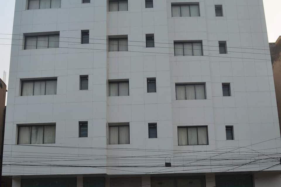 undefined Hotel Benerjee Inn 3 2