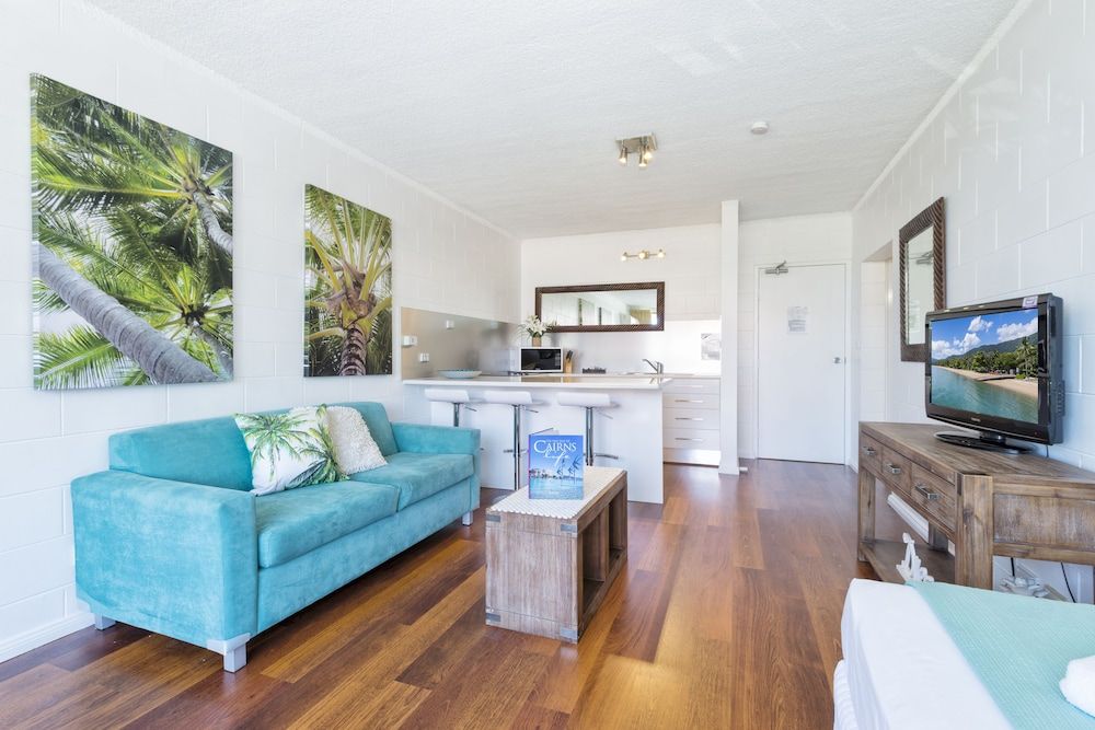 Cascade Gardens Studio Apartment 9