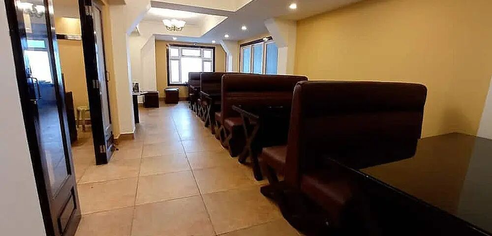 undefined Hotel Leo International 4