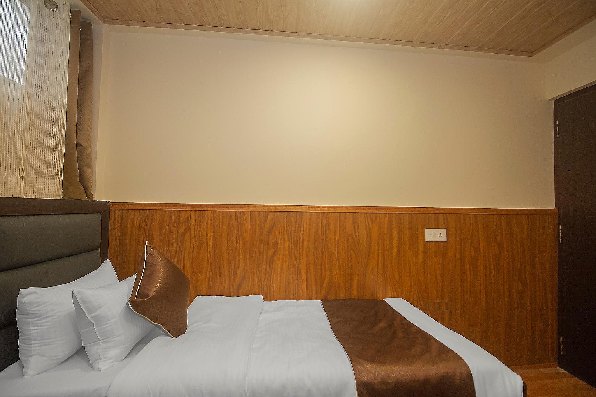 Hotel Tibet Gallery Single - Room 3