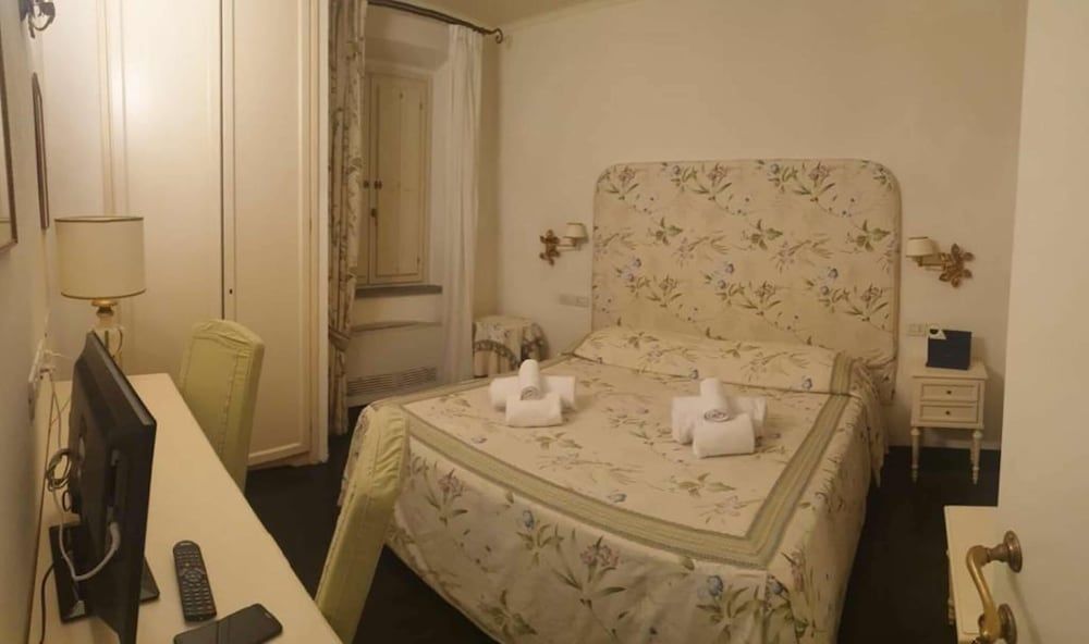Relais Dei Fiori Standard Double or Twin Room, 1 Double Bed 3