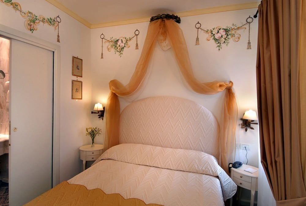 Relais Dei Fiori Standard Double or Twin Room, 1 Double Bed 4