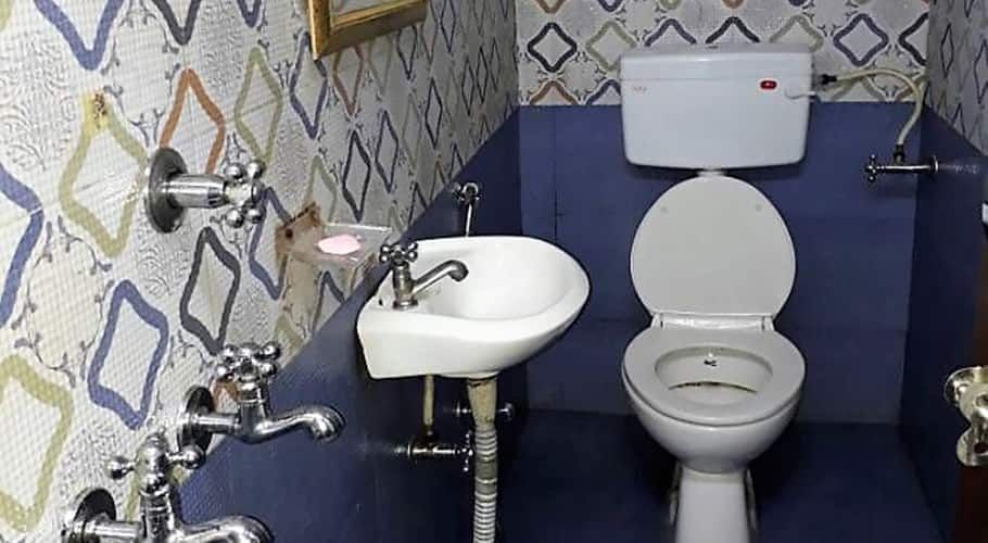 undefined Hotel Frank Inn 8