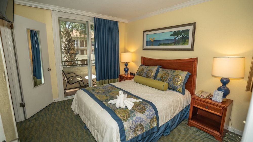undefined Blue Tree Resort at Lake Buena Vista