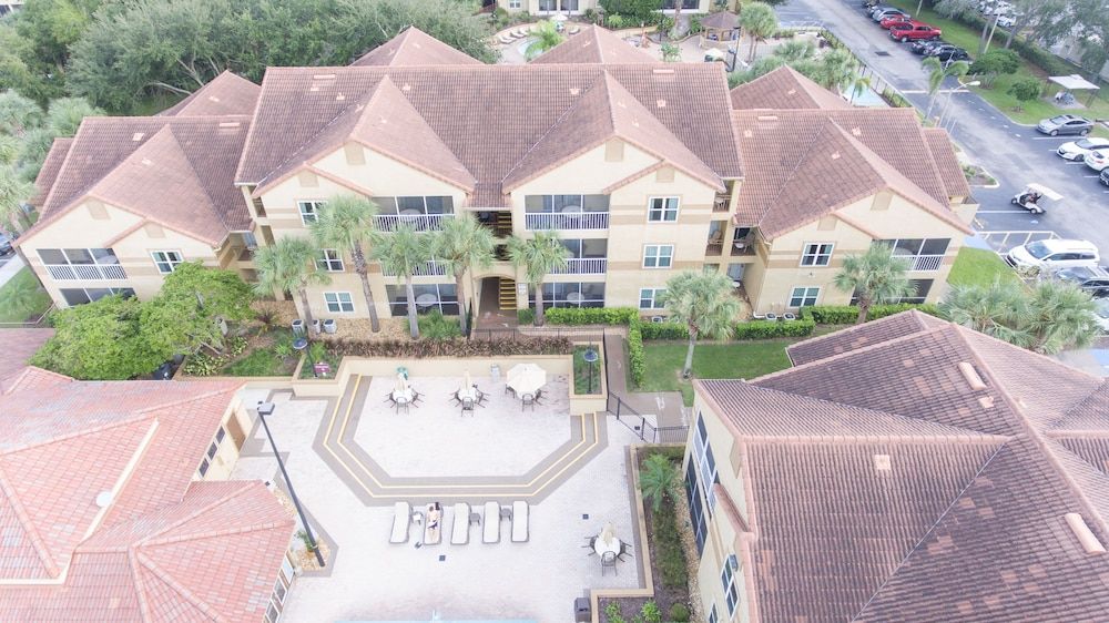 undefined Blue Tree Resort at Lake Buena Vista 6