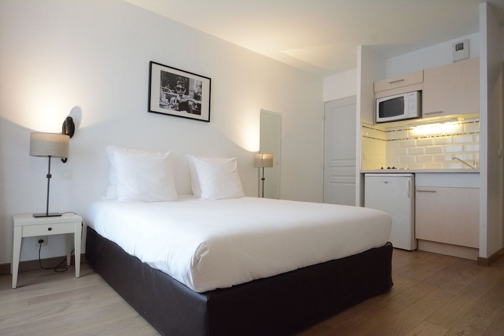 Cerise Chatou Comfort Studio 4