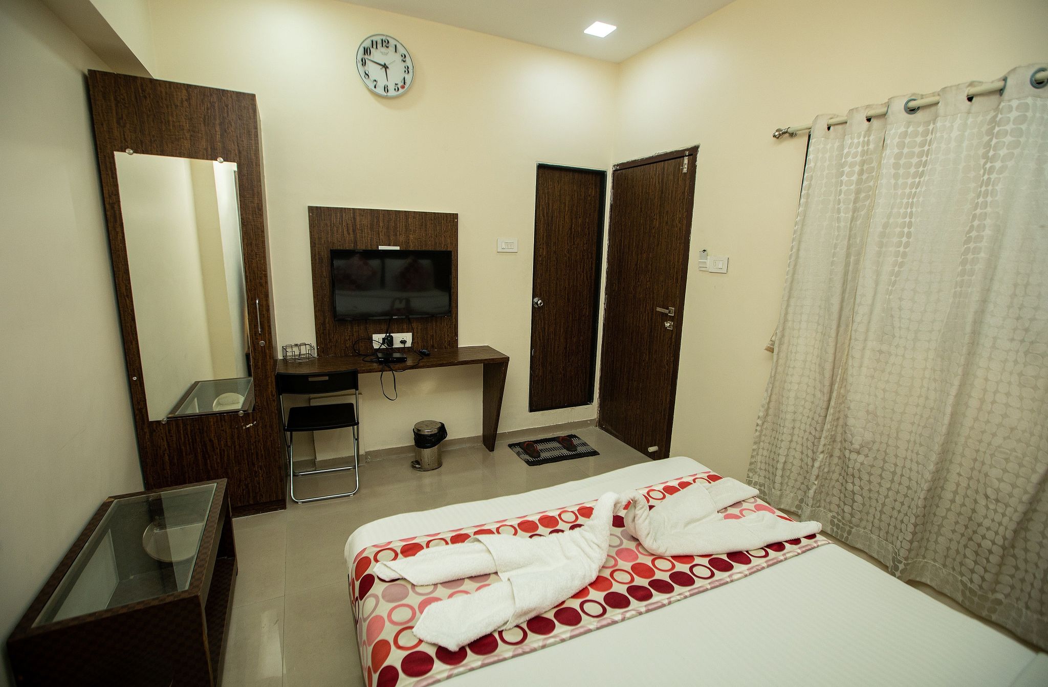 Hotel J D Residency Super Deluxe 12