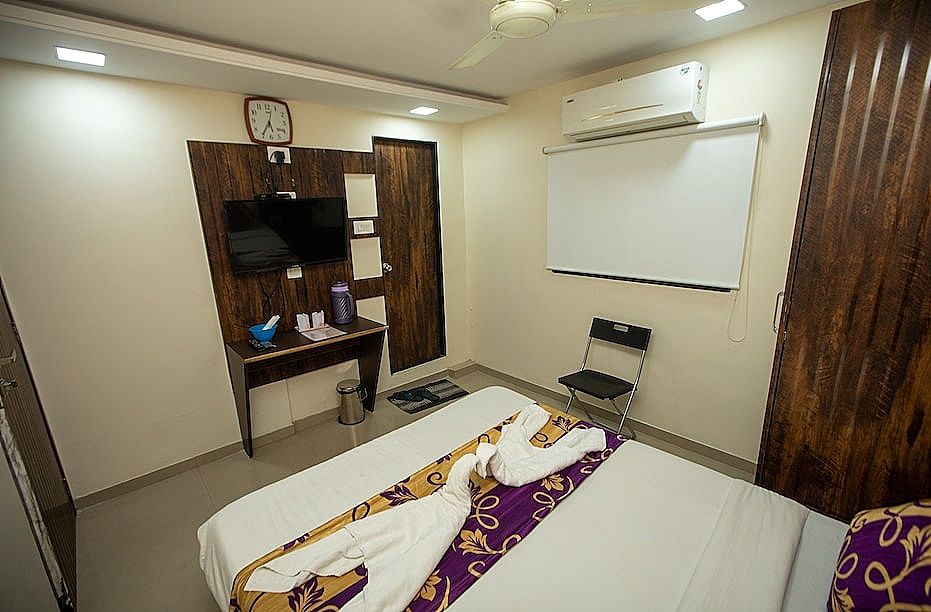 Hotel J D Residency Deluxe Room 22