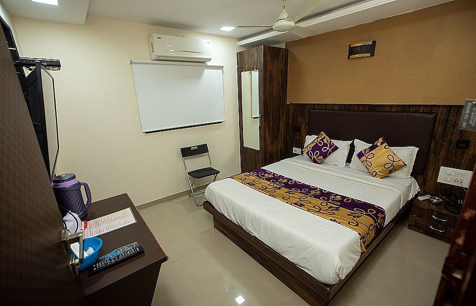 Hotel J D Residency Deluxe Room 21