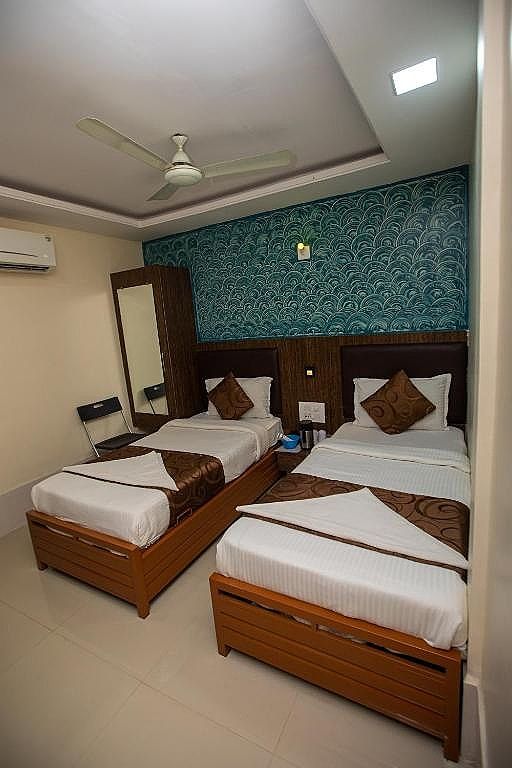 Hotel J D Residency Deluxe Room 3