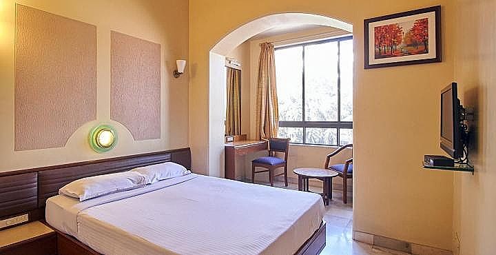 Hotel Ashray International Premium Room- Double Bed 2