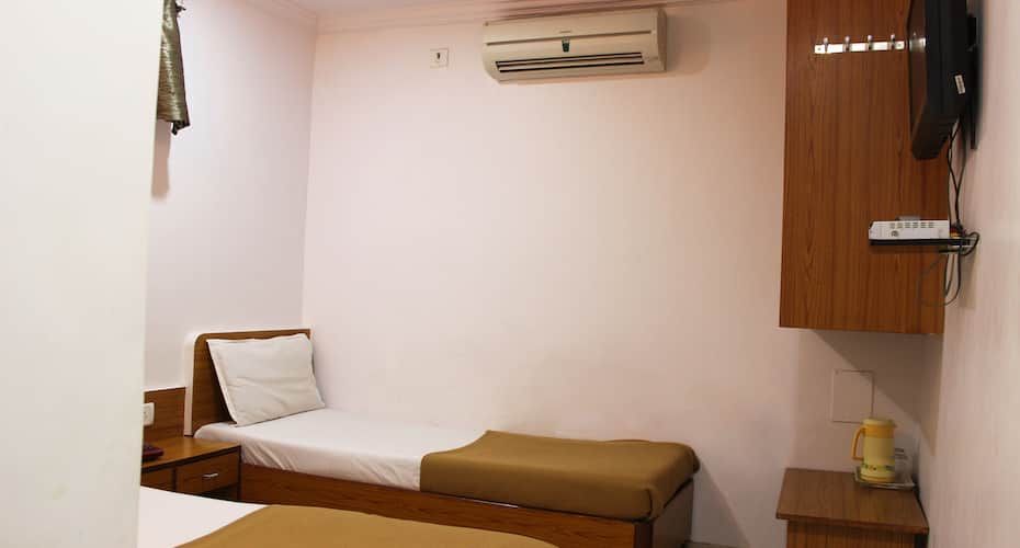 Hotel Super Deluxe Double Room 3