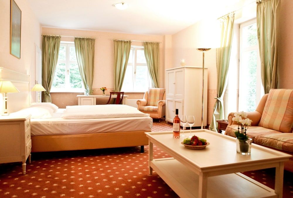 Basic Double Room