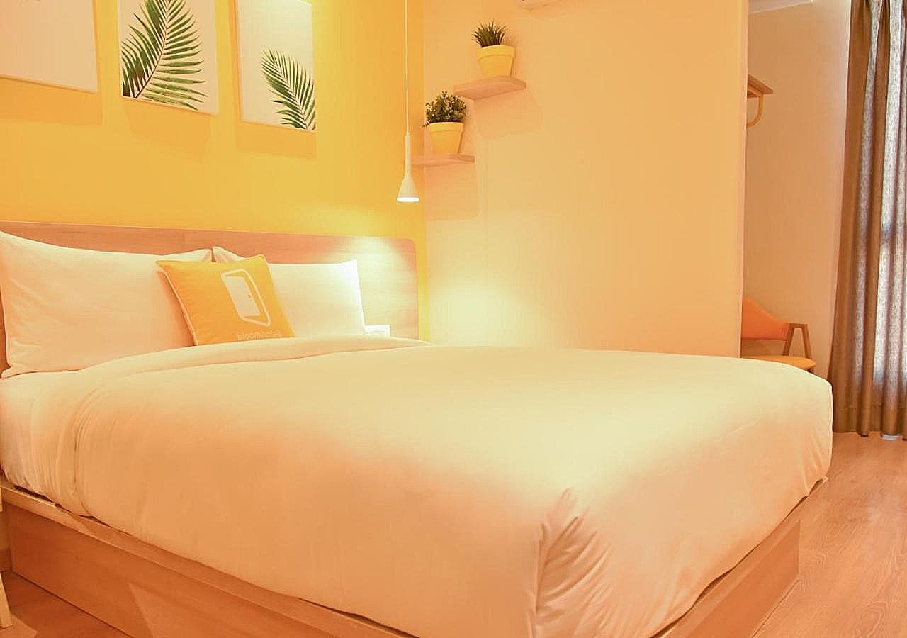 Bloom - Golf Course Road Standard Queen Room 2