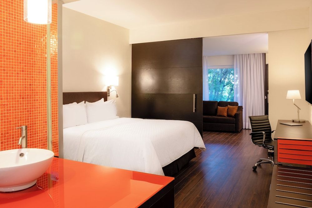 Fiesta Inn San Luis Potosi Glorieta Juarez Junior Suite, 1 King Bed