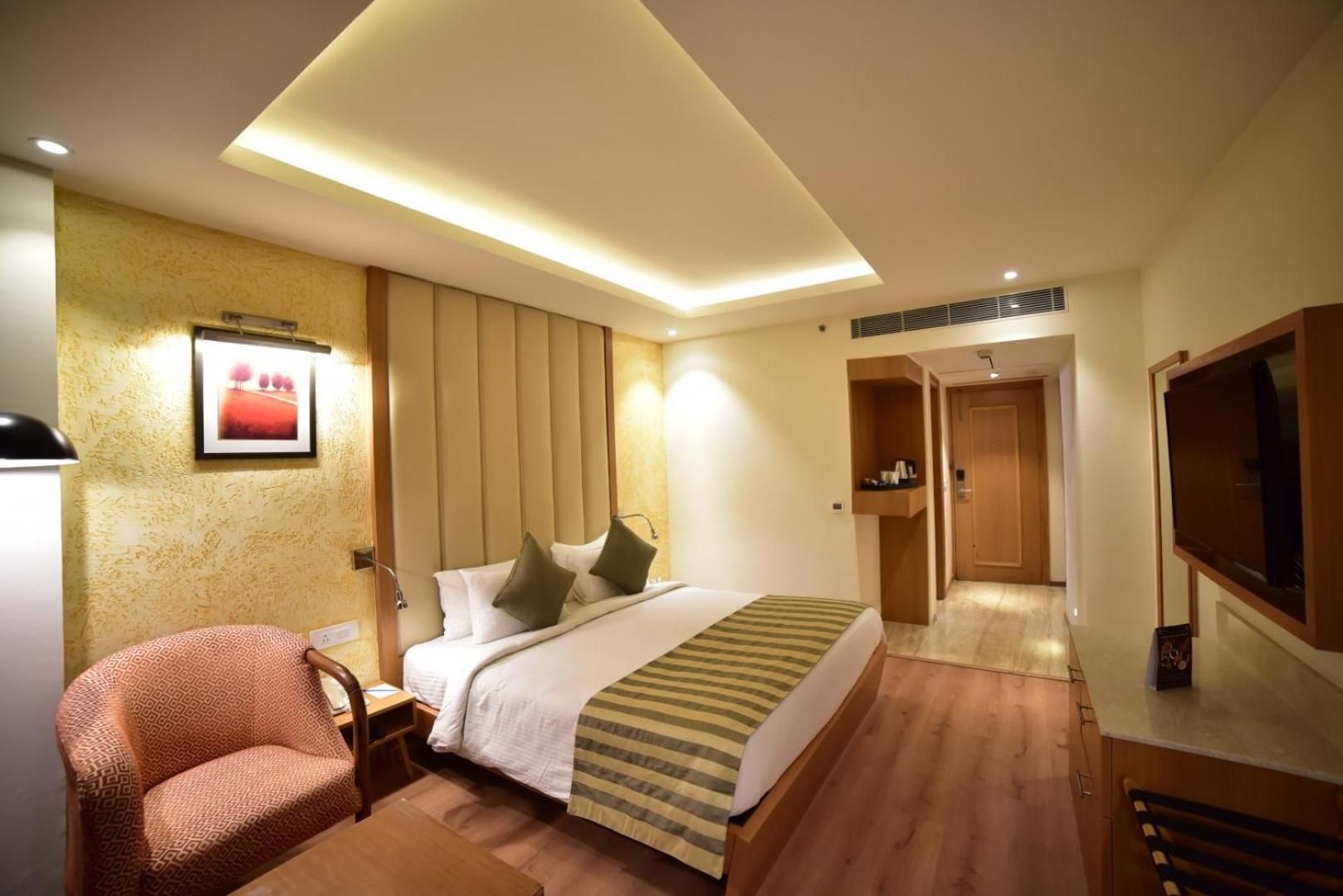 Standard King Room