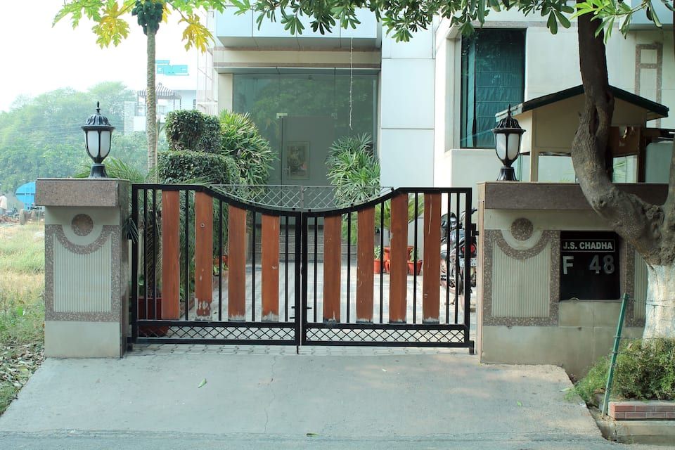 undefined Imperial Apartment 8