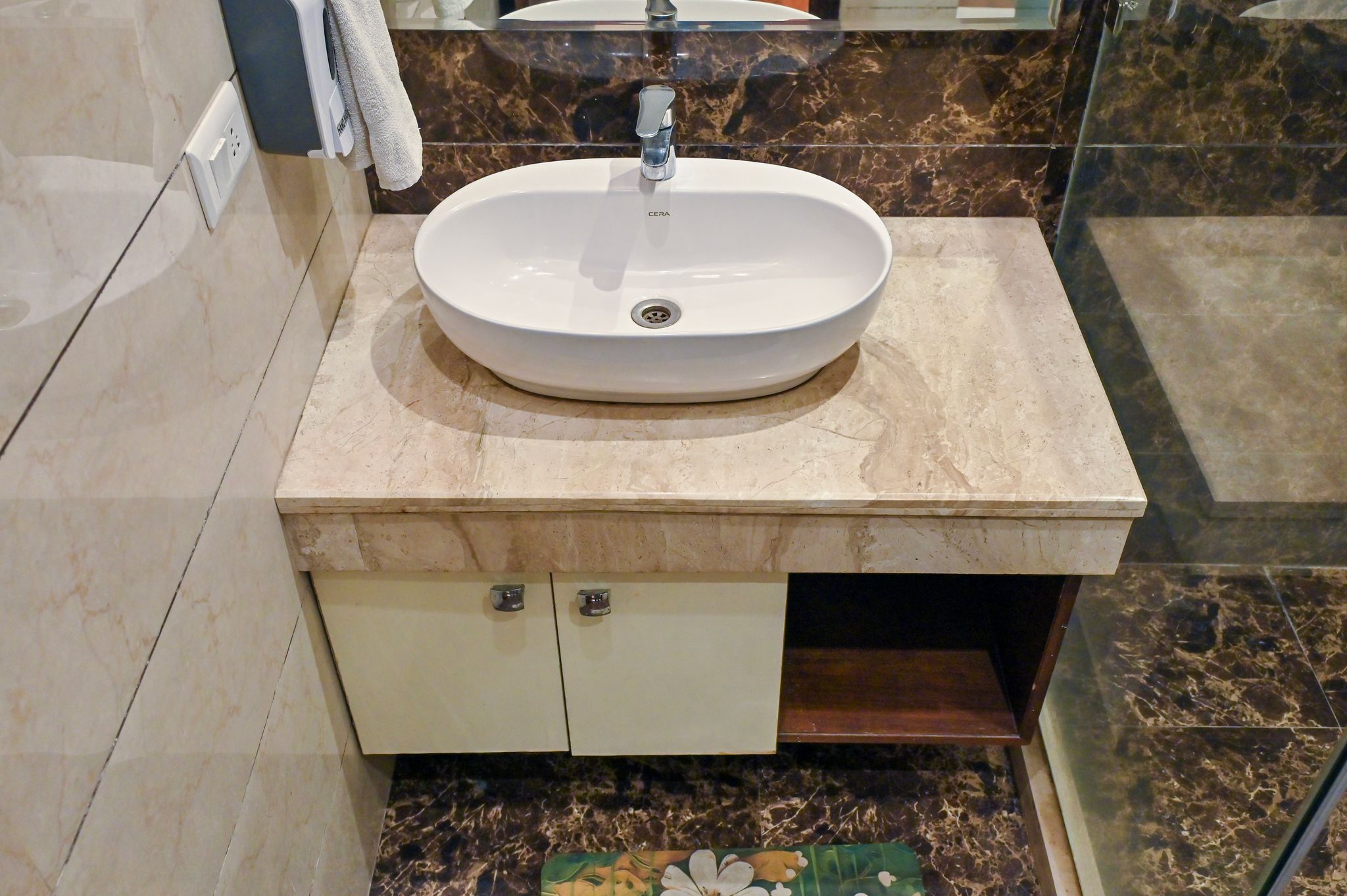 Imperial Apartment Gurgaon Urban Deluxe 7