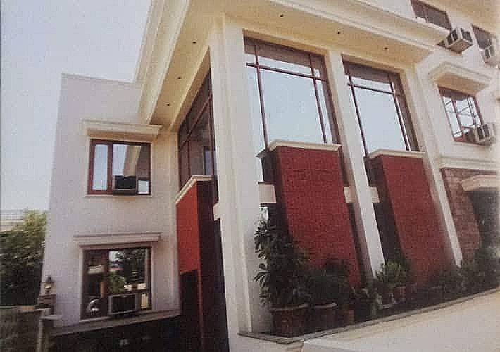 undefined Redmongoofe