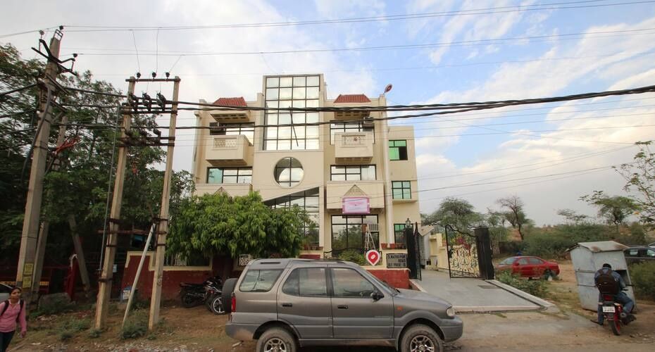 undefined Hotel Hills Home