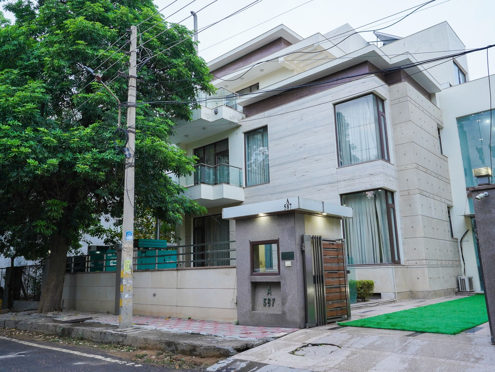 Lime Tree Hotel Sushant Lok