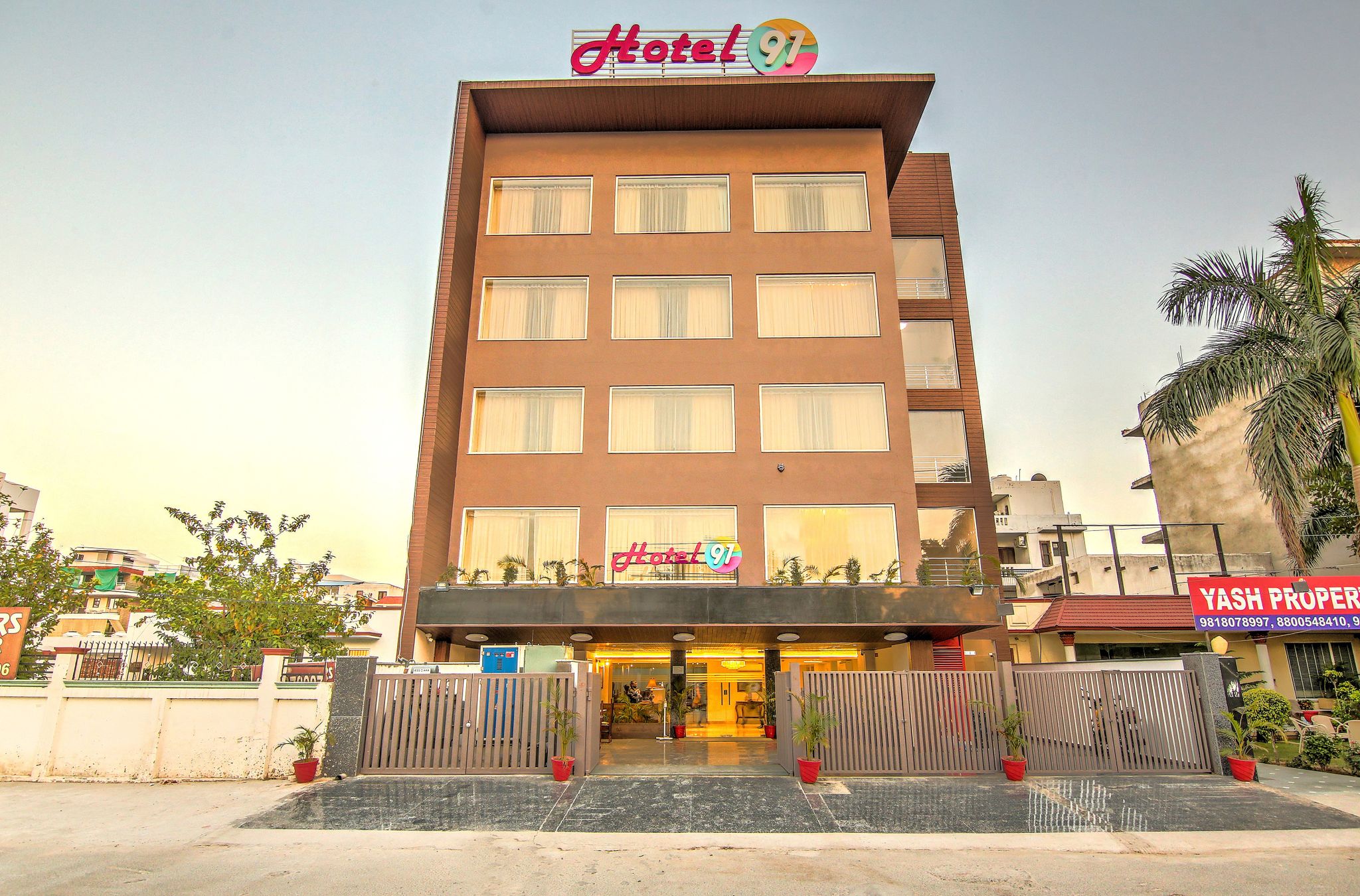 Hotel 91 Huda City Centre