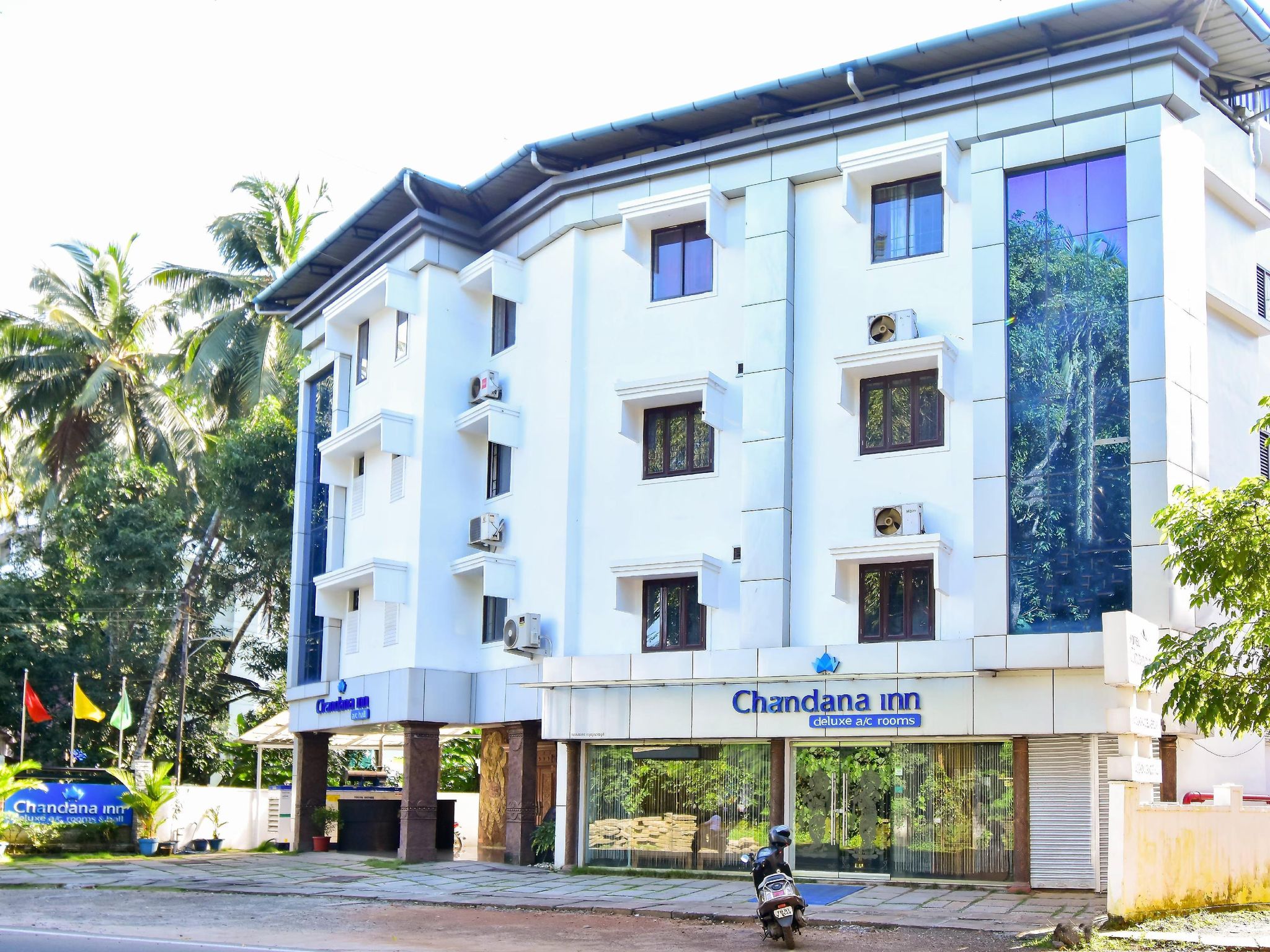 Chandana Inn