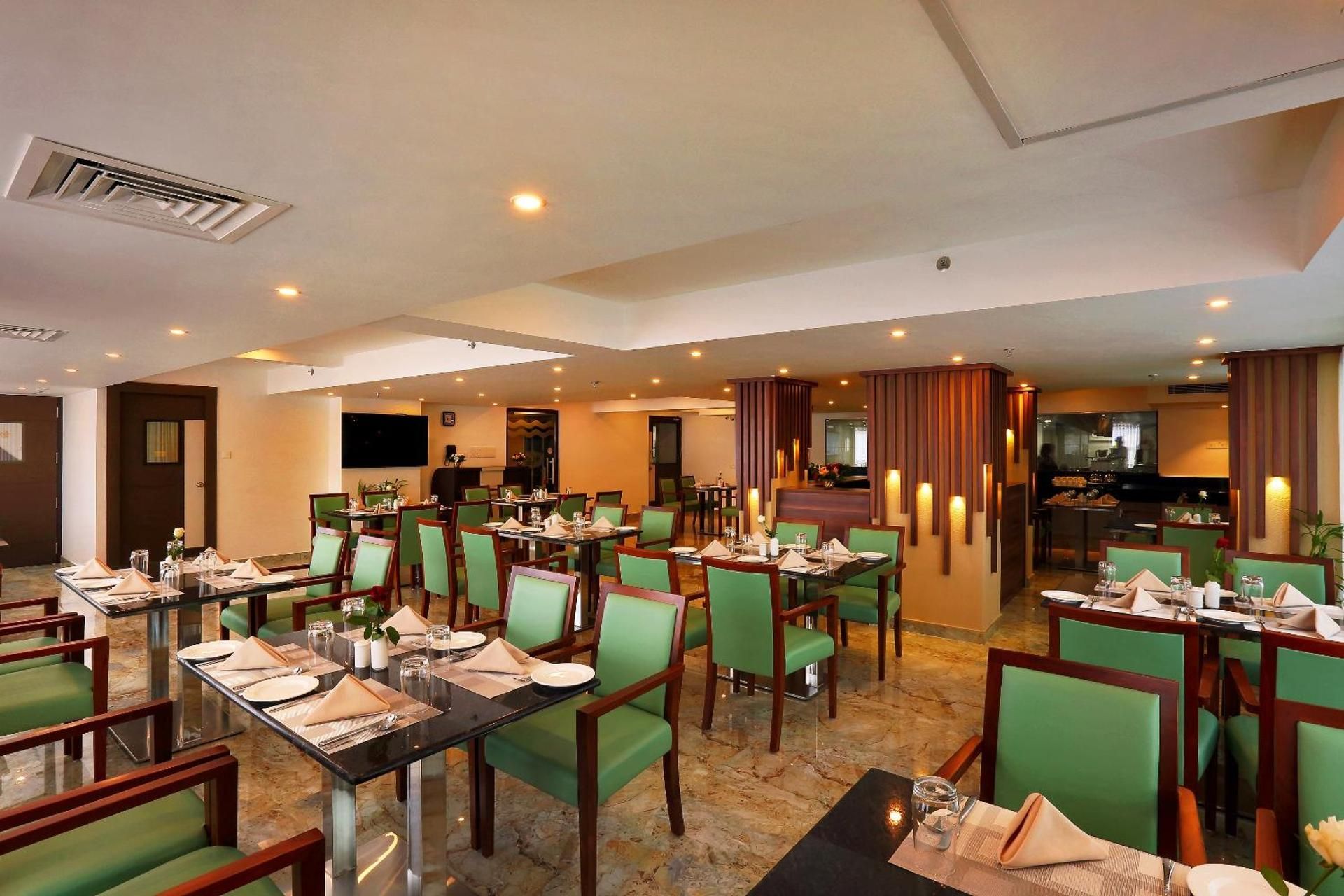 Food & Dining
