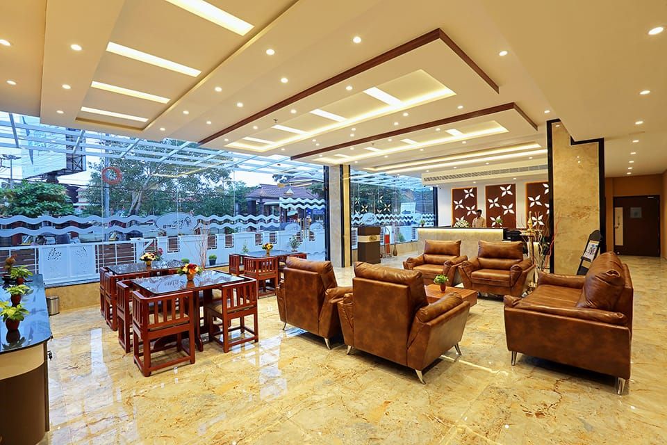 Food & Dining