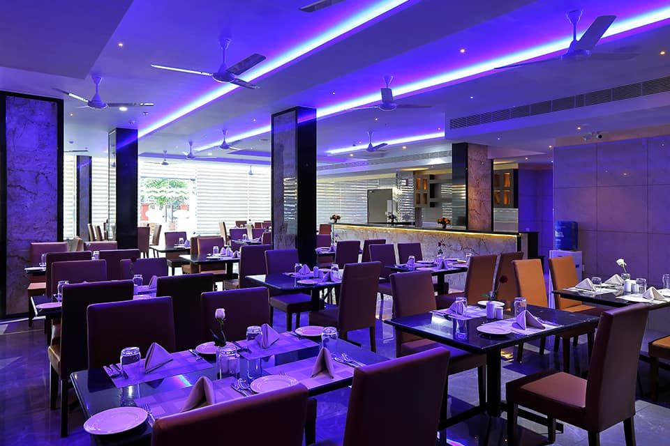 Food & Dining