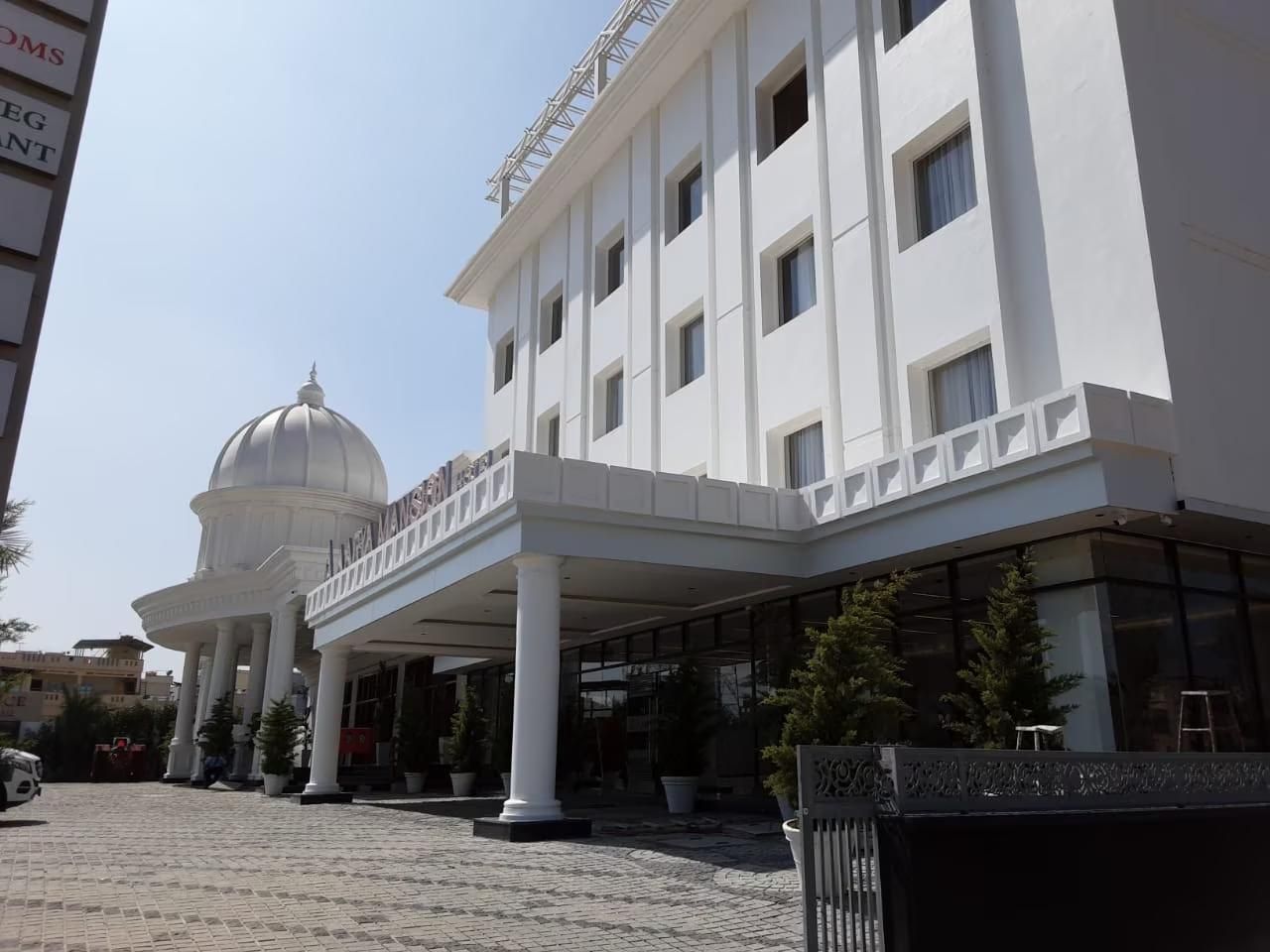 Hotel Exterior