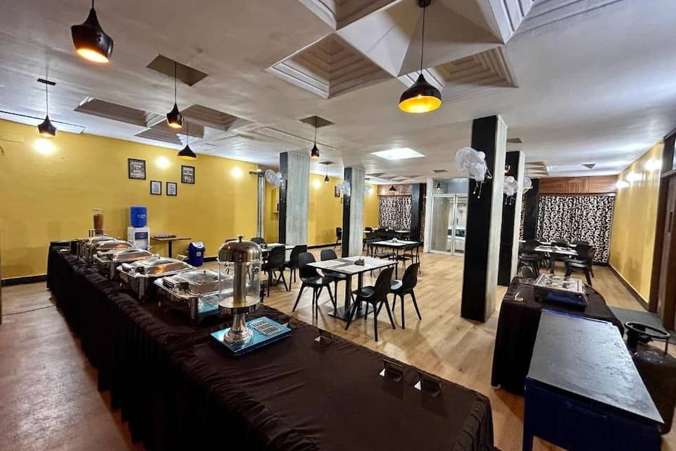 Food & Dining