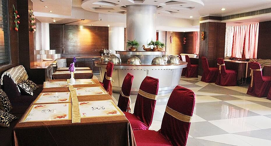 undefined Hotel Sunshine Grand 3