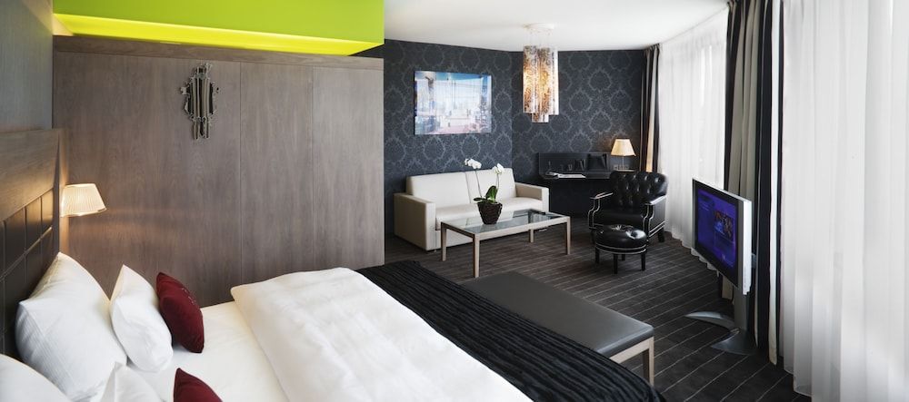 Junior Suite, 1 King Bed