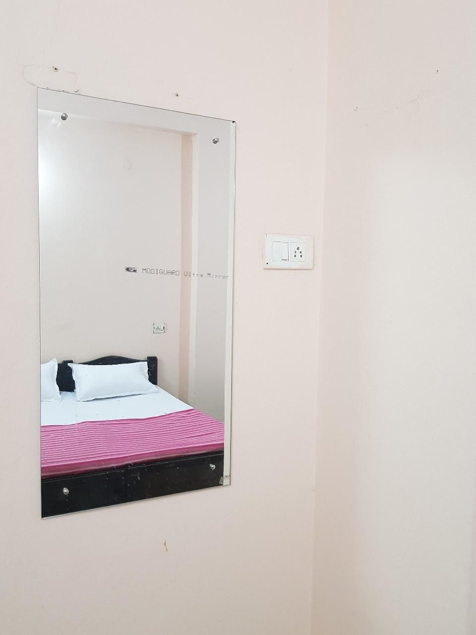 Inndoors Lodge Double Room 3