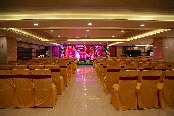 undefined Hotel M Grand 8