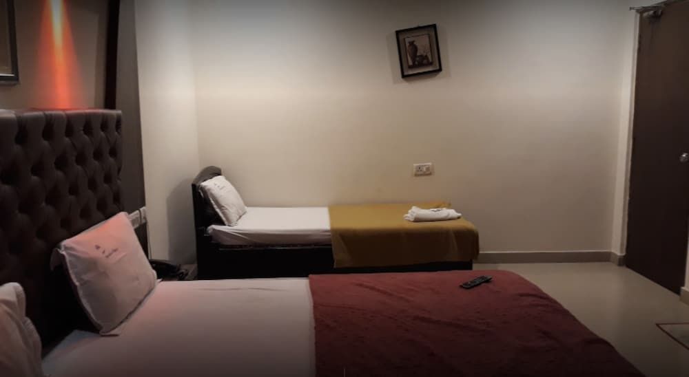 undefined Hotel Meridian Palace 10
